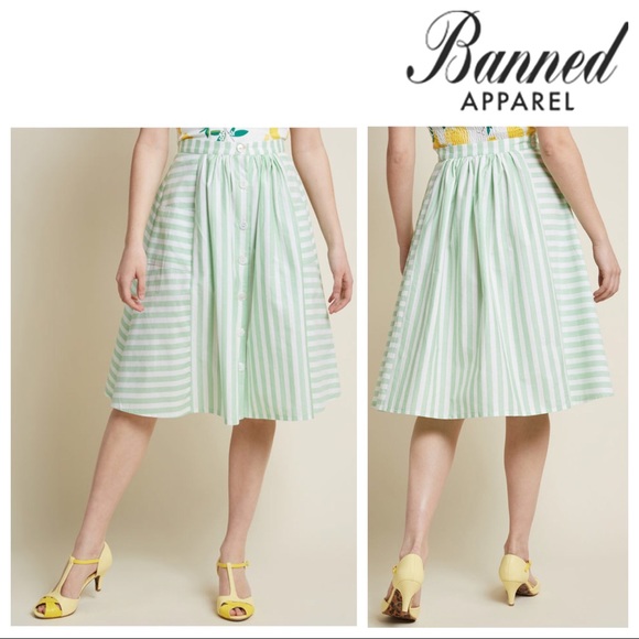 Modcloth Dresses & Skirts - Meadow Meandering Skirt With Pockets